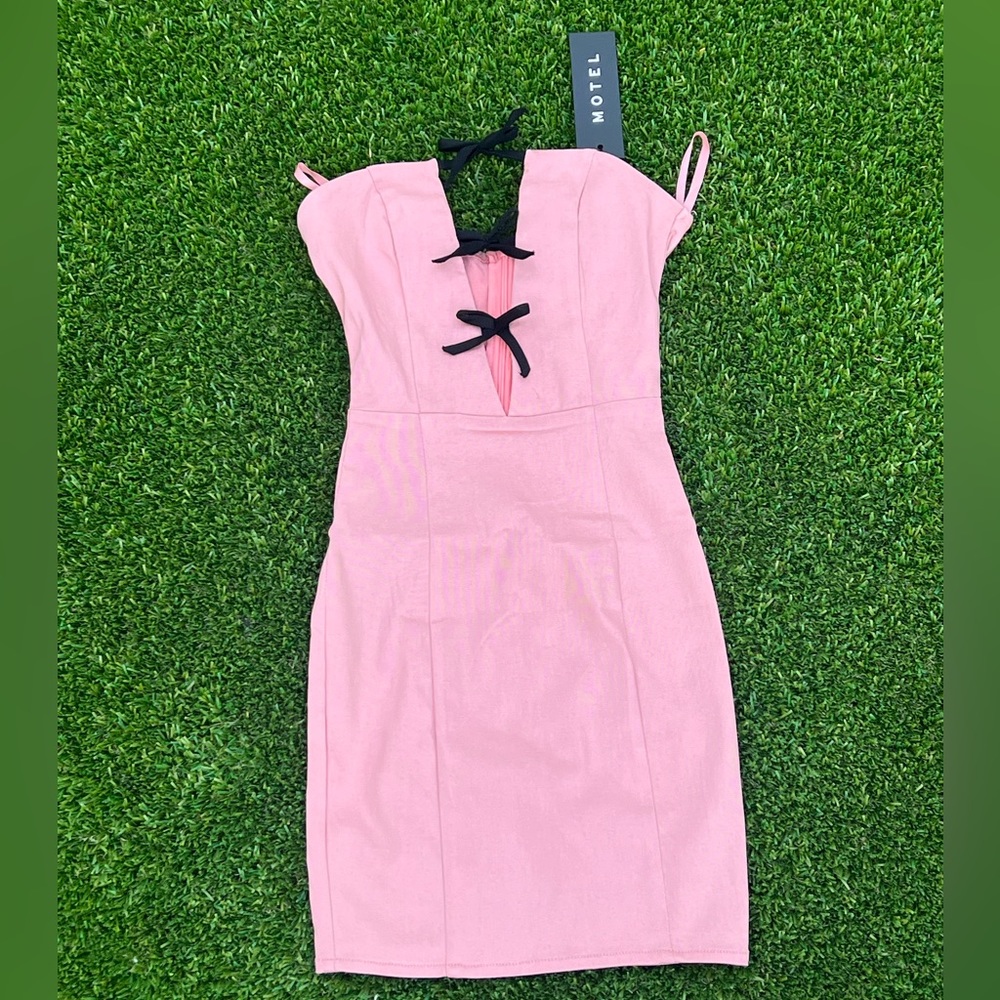 Motel “Novara mini dress in pink”